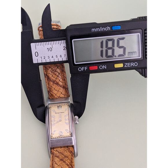 Tommy Bahama Swiss Quart Watch Tank Style Working - Picture 7 of 9